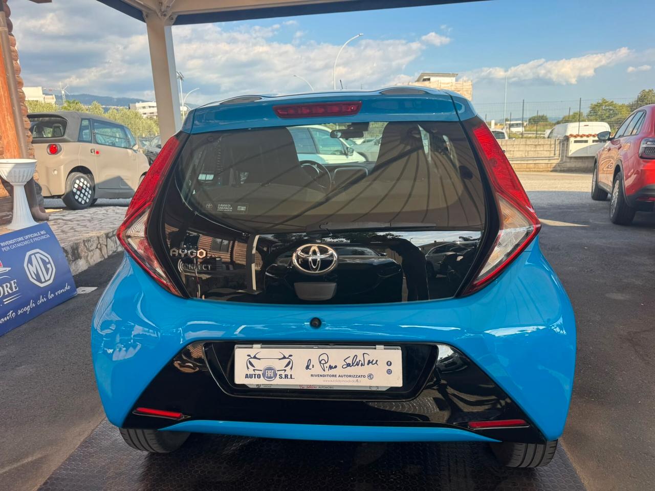 Toyota Aygo Connect 1.0 VVT-i 72 CV 5 porte x-play