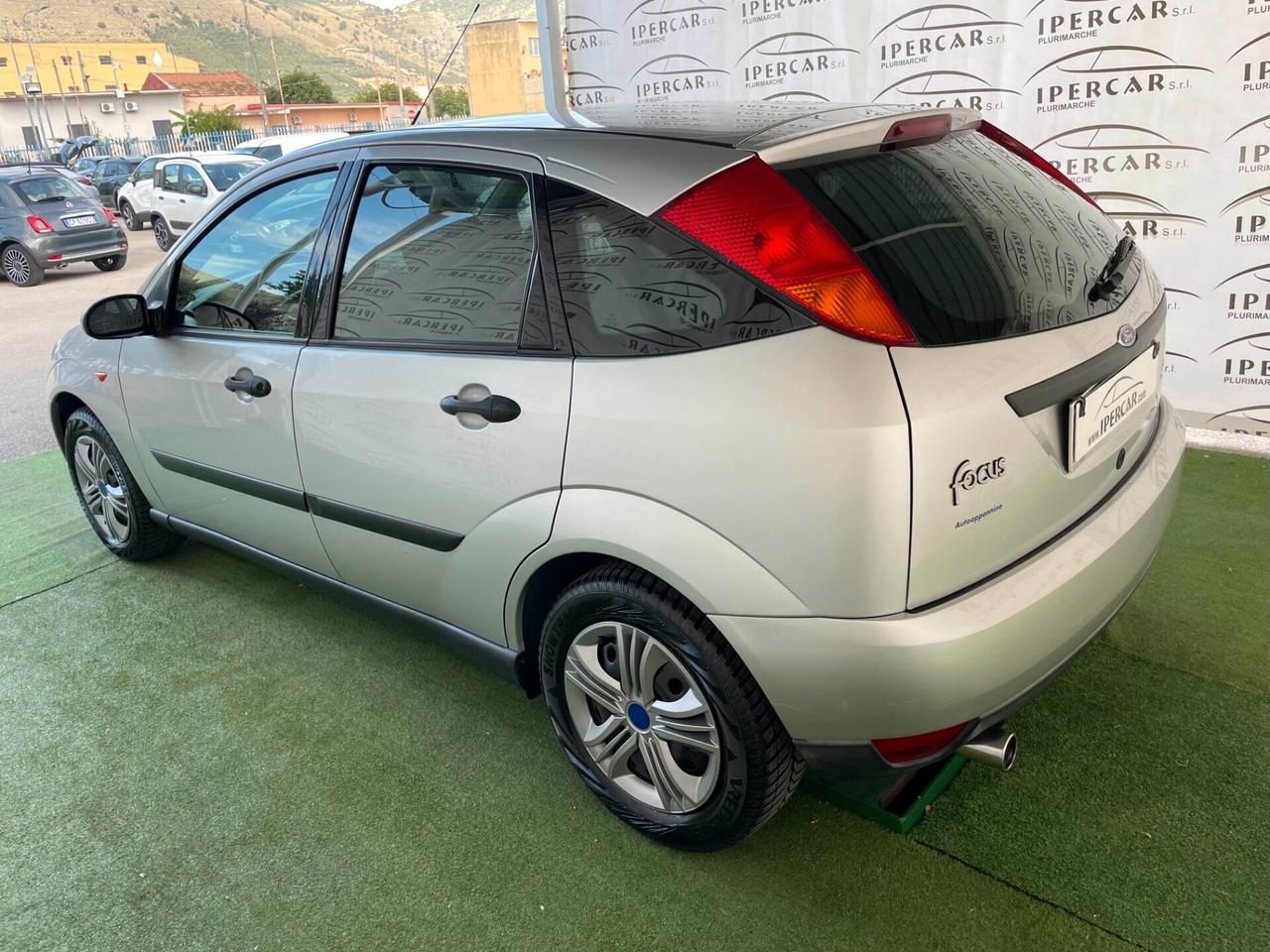 Ford Focus 1.6i 16V cat 5p. Ambiente