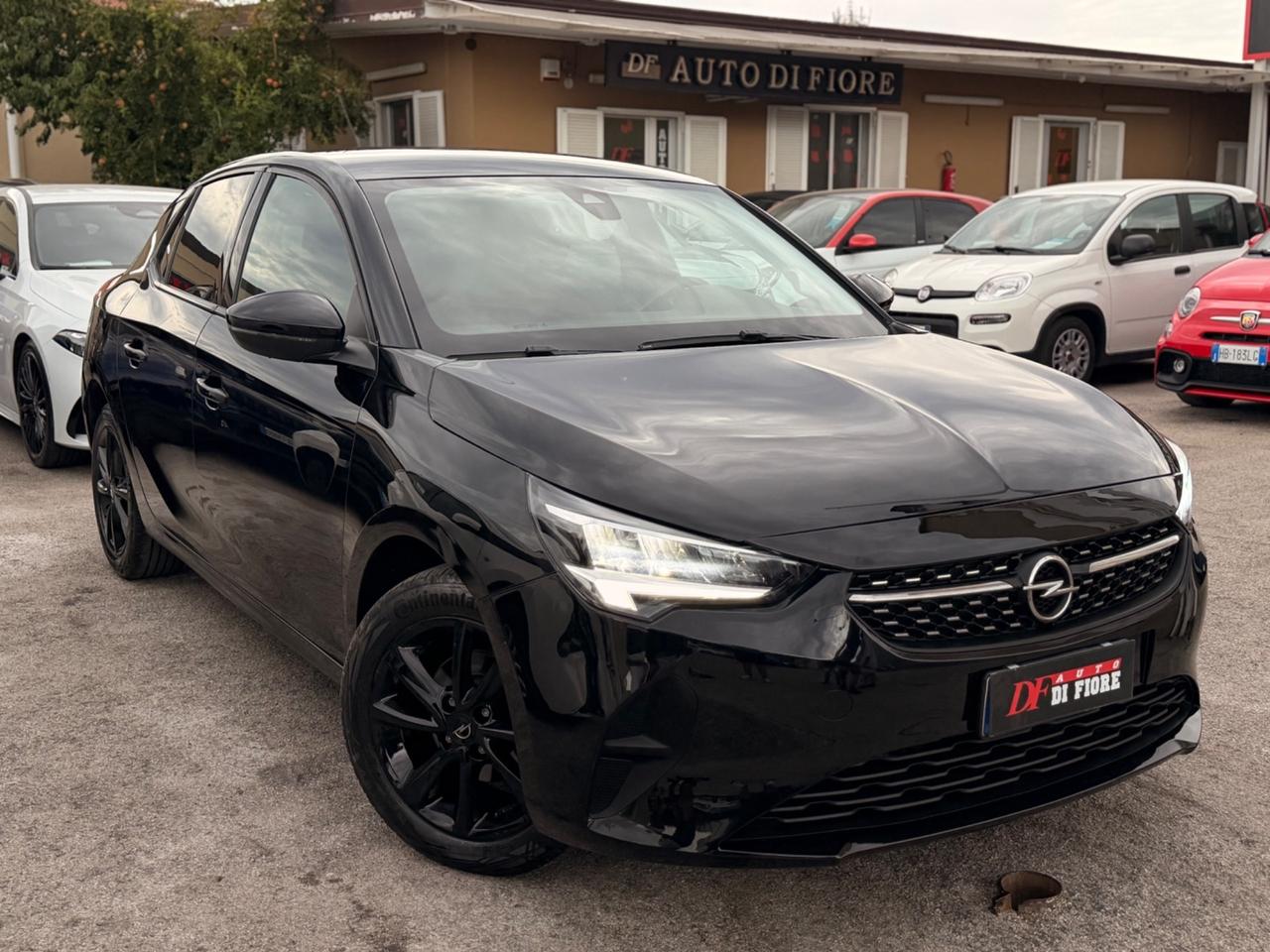 Opel Corsa 1.2 Edition TOTAL BLACK CAR PLAY