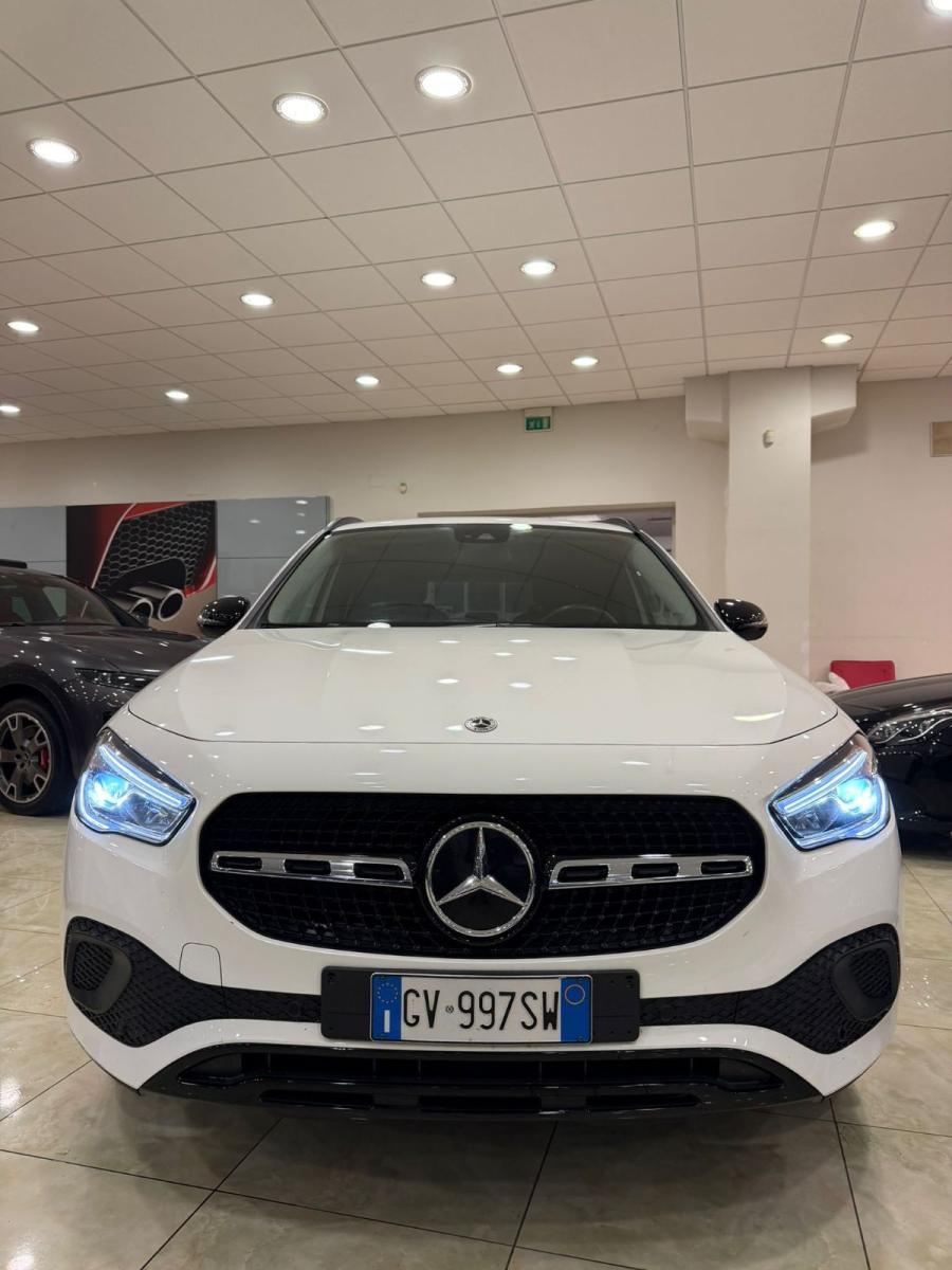 MERCEDES - Classe GLA - 200 d Automatic Sport Plus