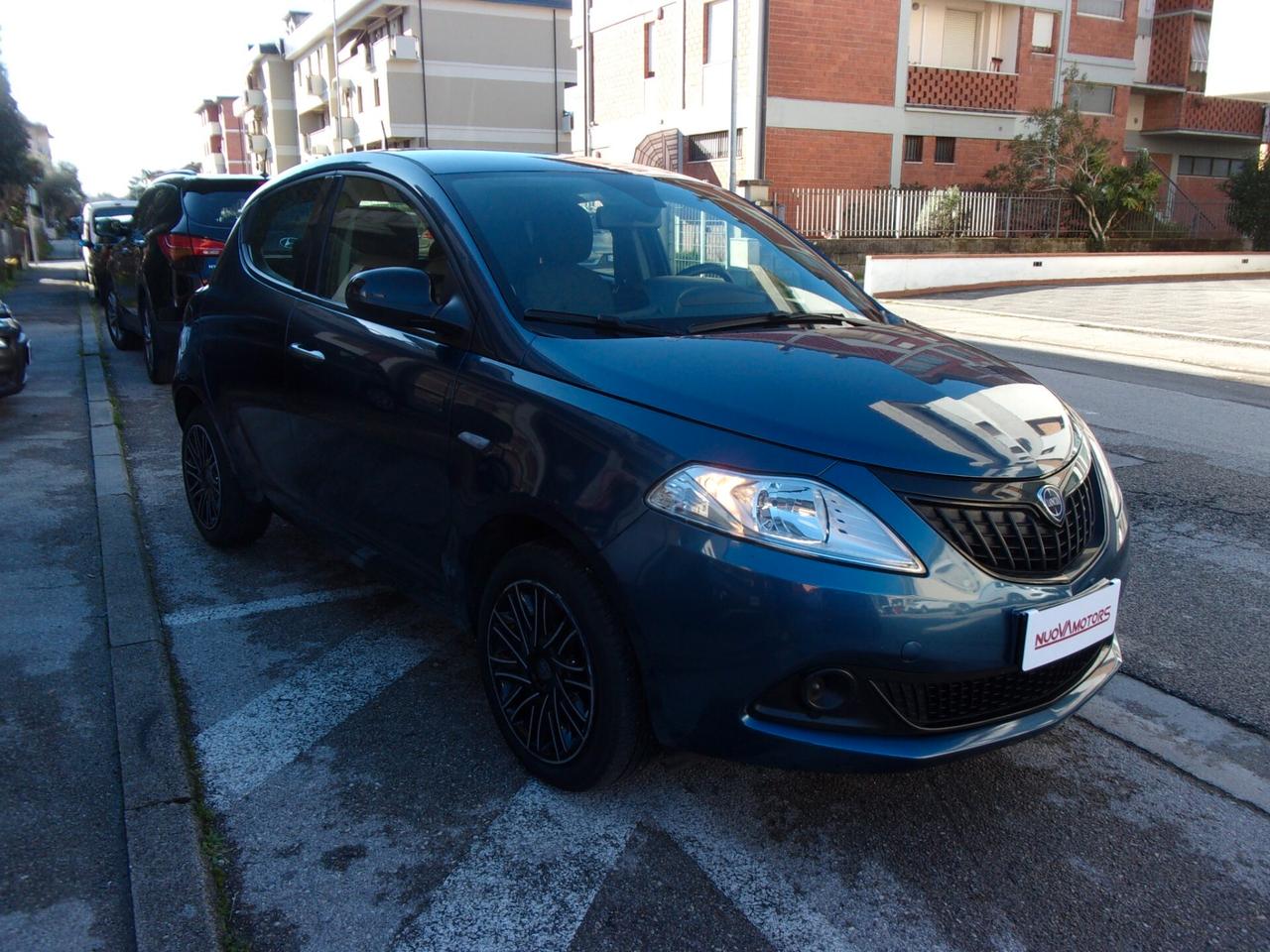 Lancia Ypsilon 1.0 FireFly 5 porte S&S Hybrid Gold