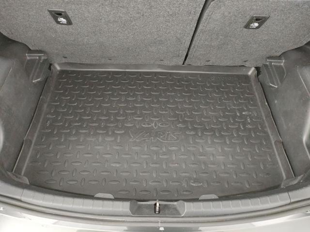 TOYOTA Yaris 1.0 5 porte Active