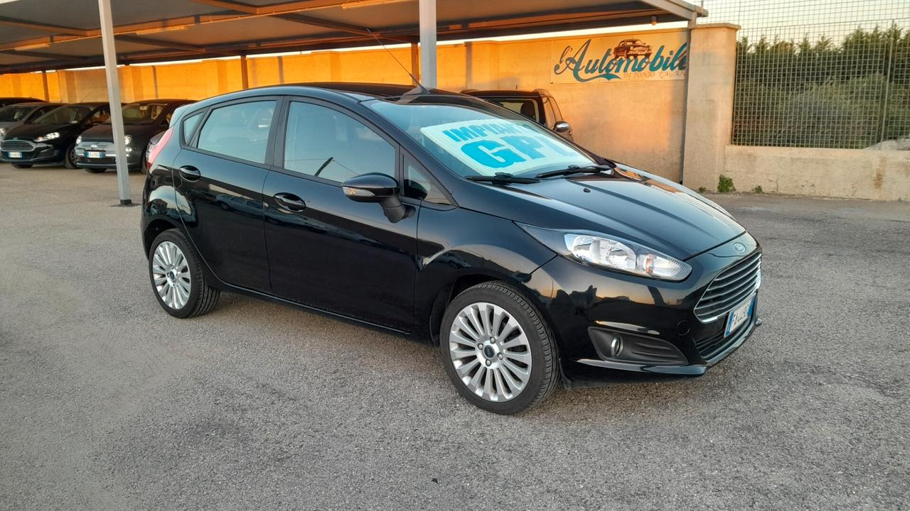 Ford Fiesta 1.4 5 porte Bz.- GPL