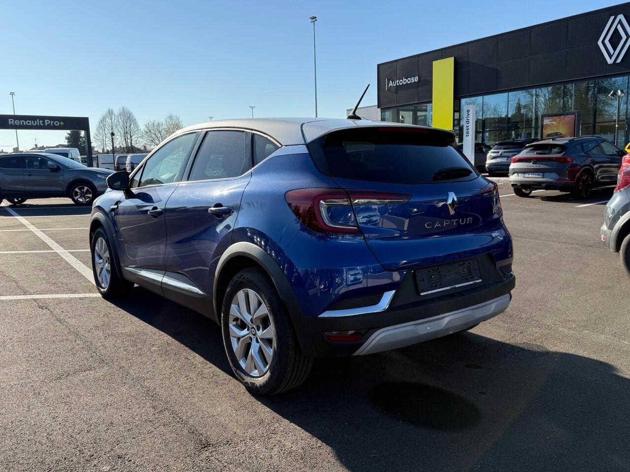 Renault Captur Hybrid E-Tech 145 CV Intens