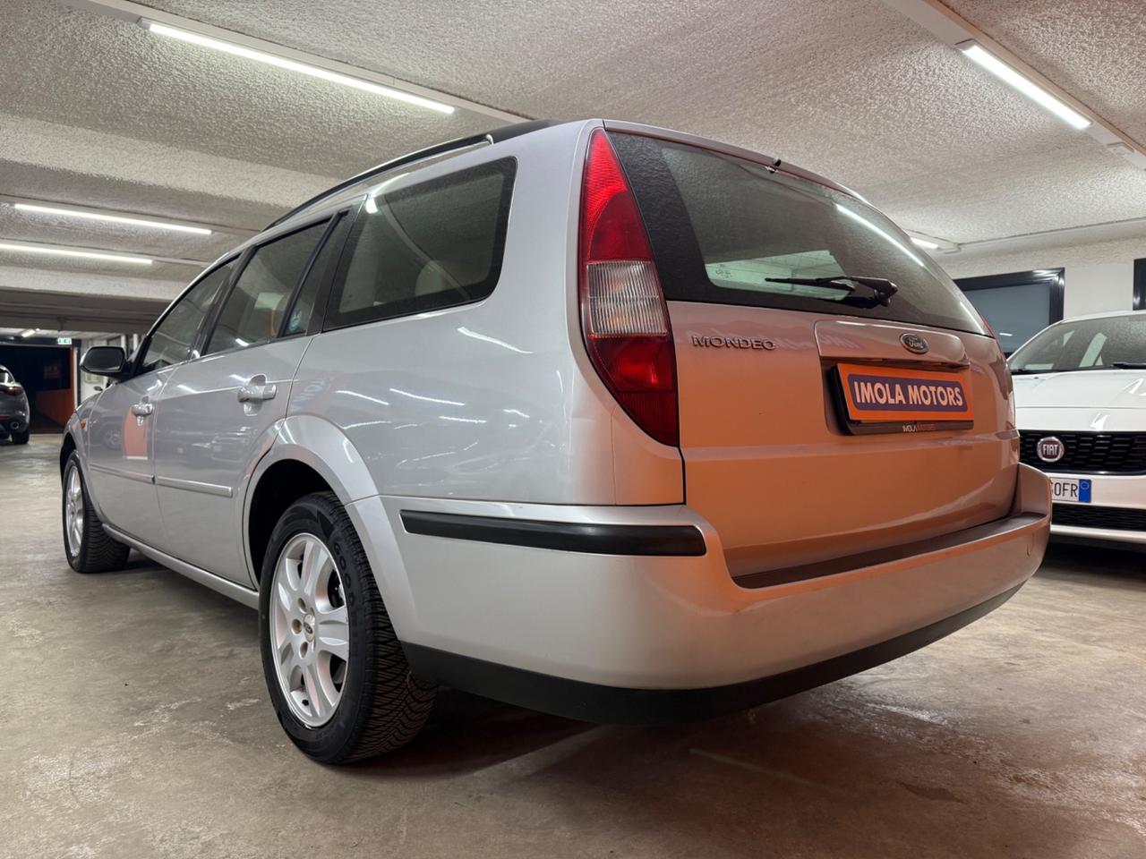 Ford Mondeo 2.0 TDDi cat SW Ghia - 116CV