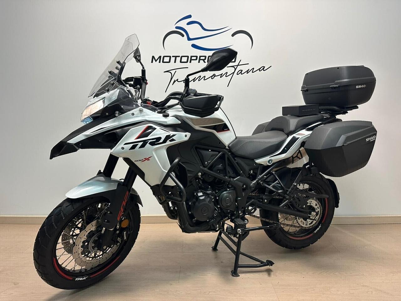 BENELLI TRK 502 X TRK502X + SET 3 VALIGE 2024