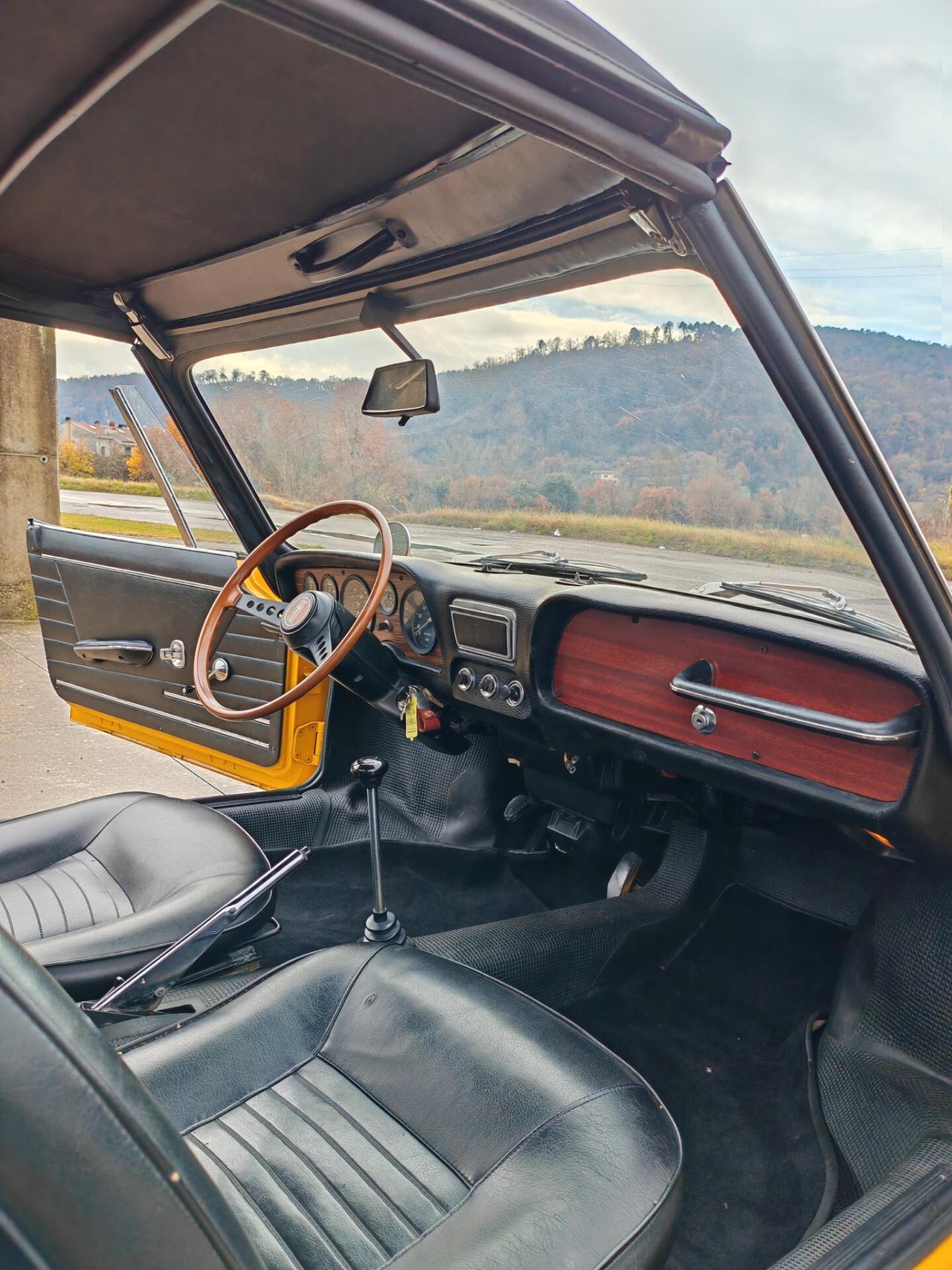 Fiat 850 Spider (RESTAURO TOTALE)