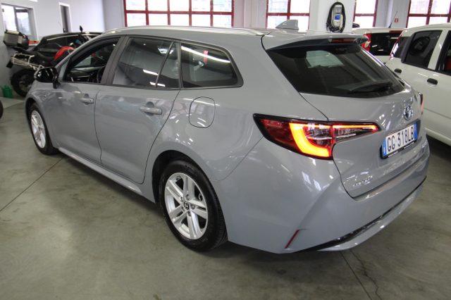 TOYOTA Corolla Touring Sports 1.8 Hybrid Business