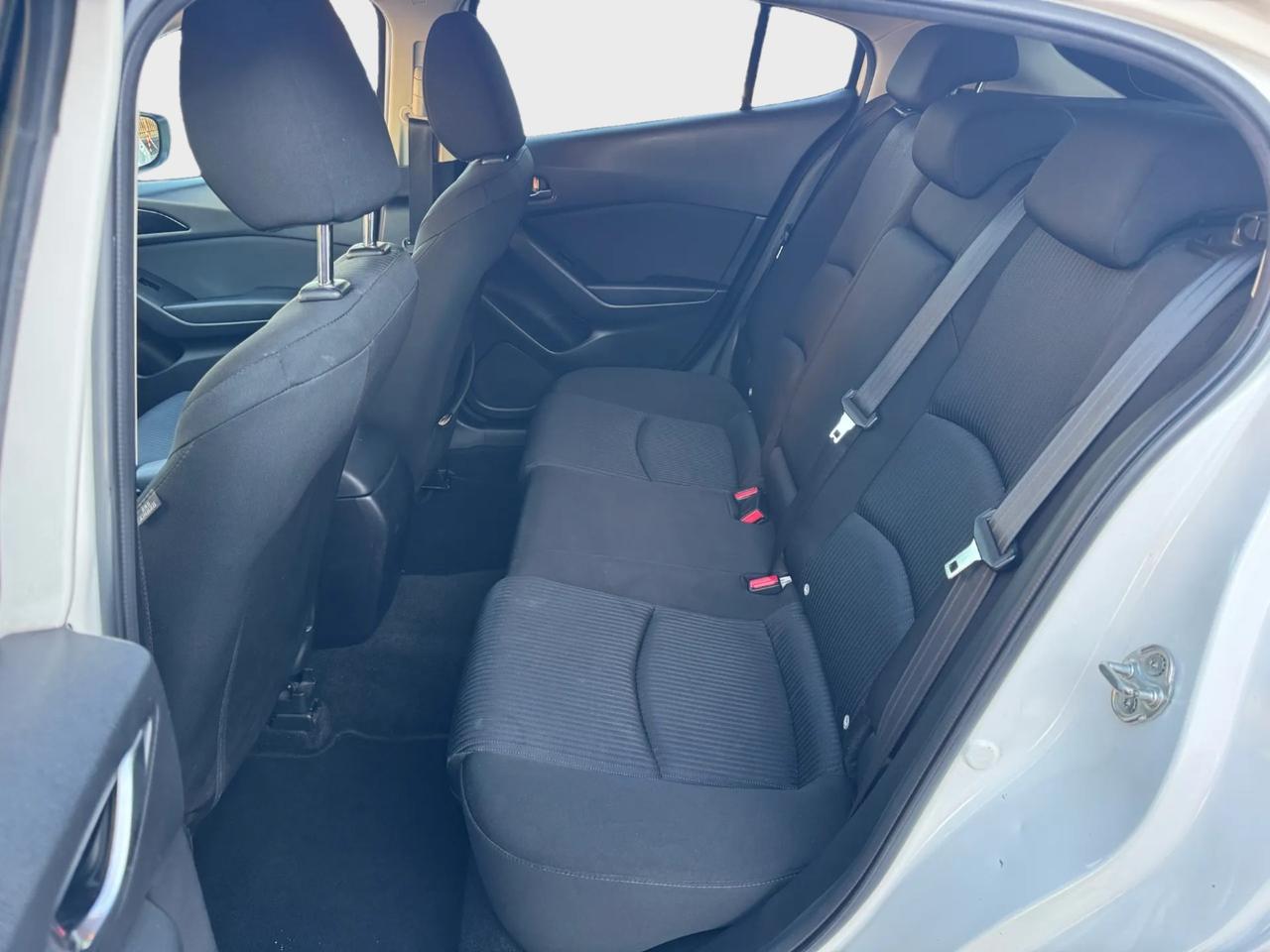 Mazda 3 skyactiv 1.5 tdi anno 2017