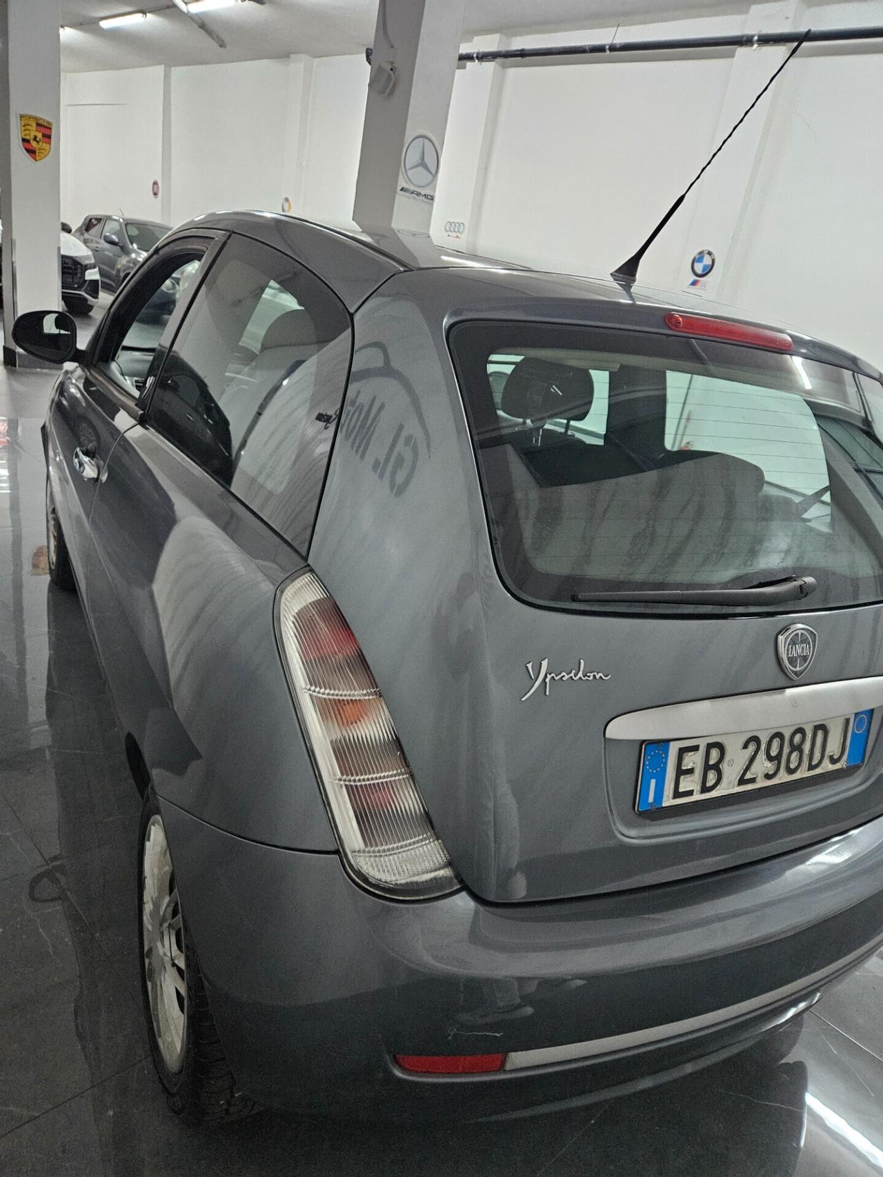 Lancia Ypsilon 1.2 Argento