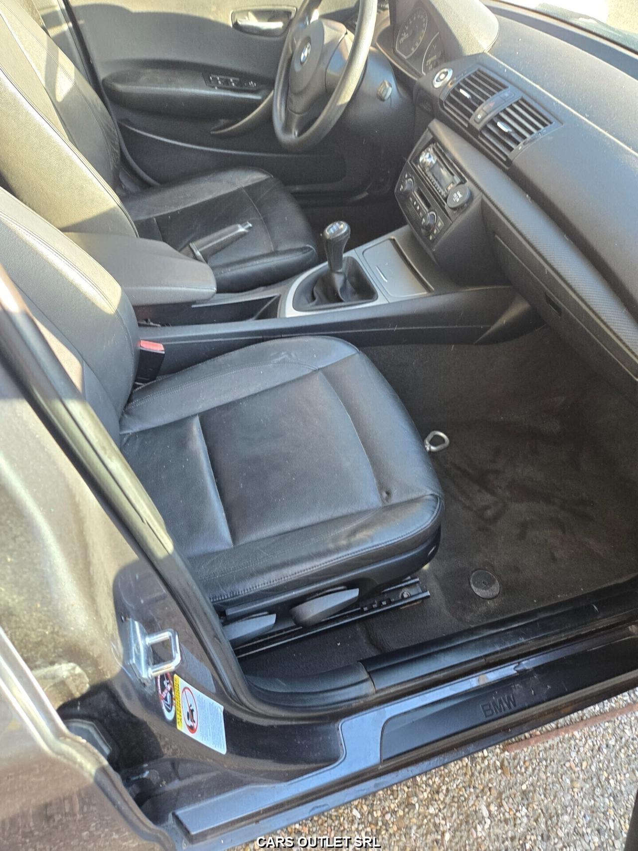 Bmw 120 120d 5p. Advantage