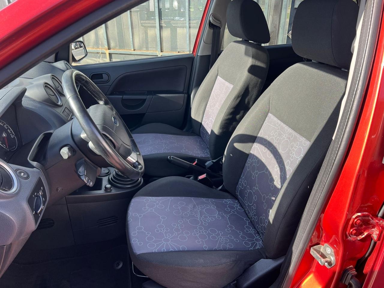 Ford Fiesta 1.4 TDCi 5p. Ghia