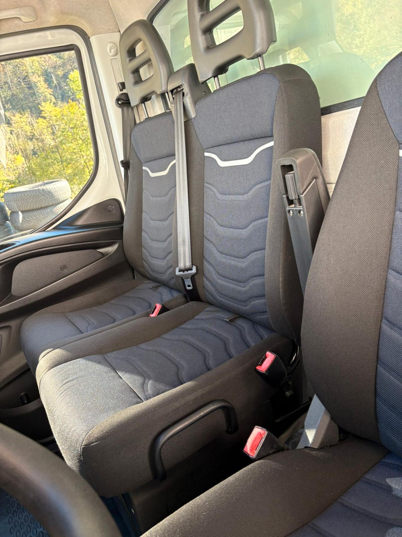 Iveco daily cab 35c14 3750 2.3 136cv - 2021