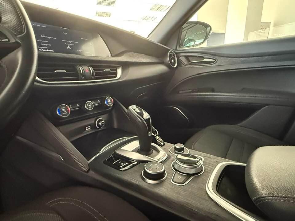 Alfa Romeo Stelvio 2.2 Turbodiesel 190 CV AT8 Q4 Business