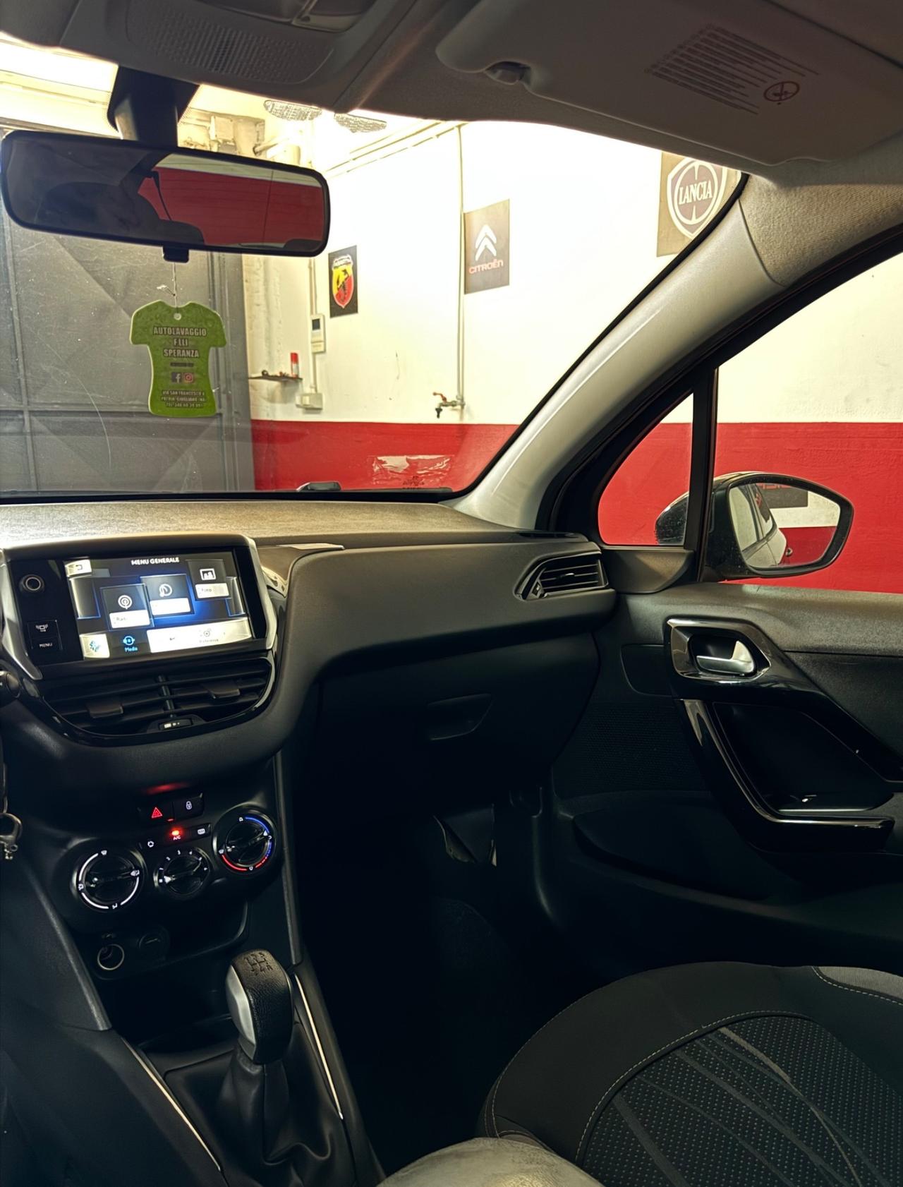 Peugeot 208 1.4 HDi 68 CV 5 porte Access