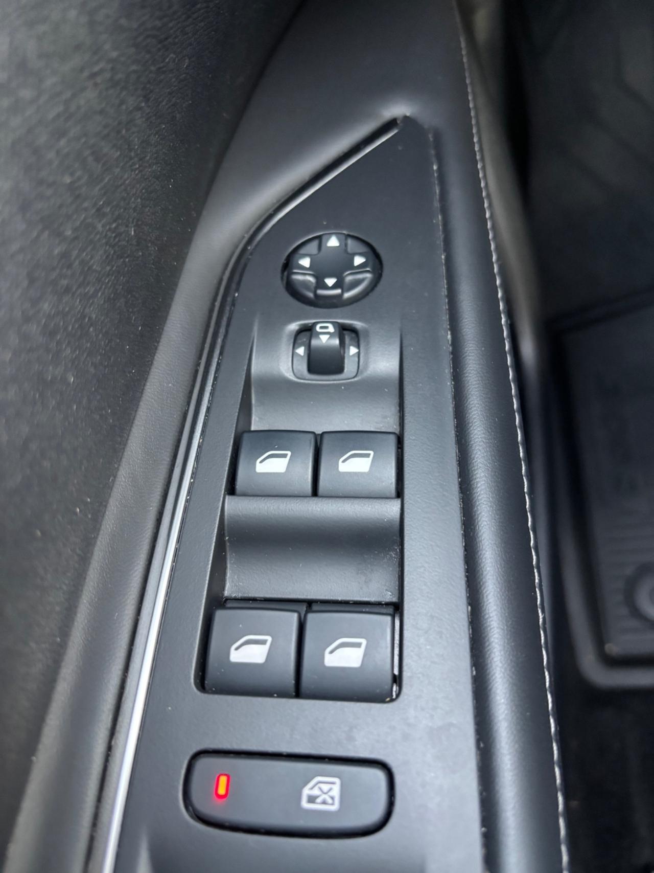 PEUGEOT 3008 1.5HDI 120CV FULL OPT PERFETTA