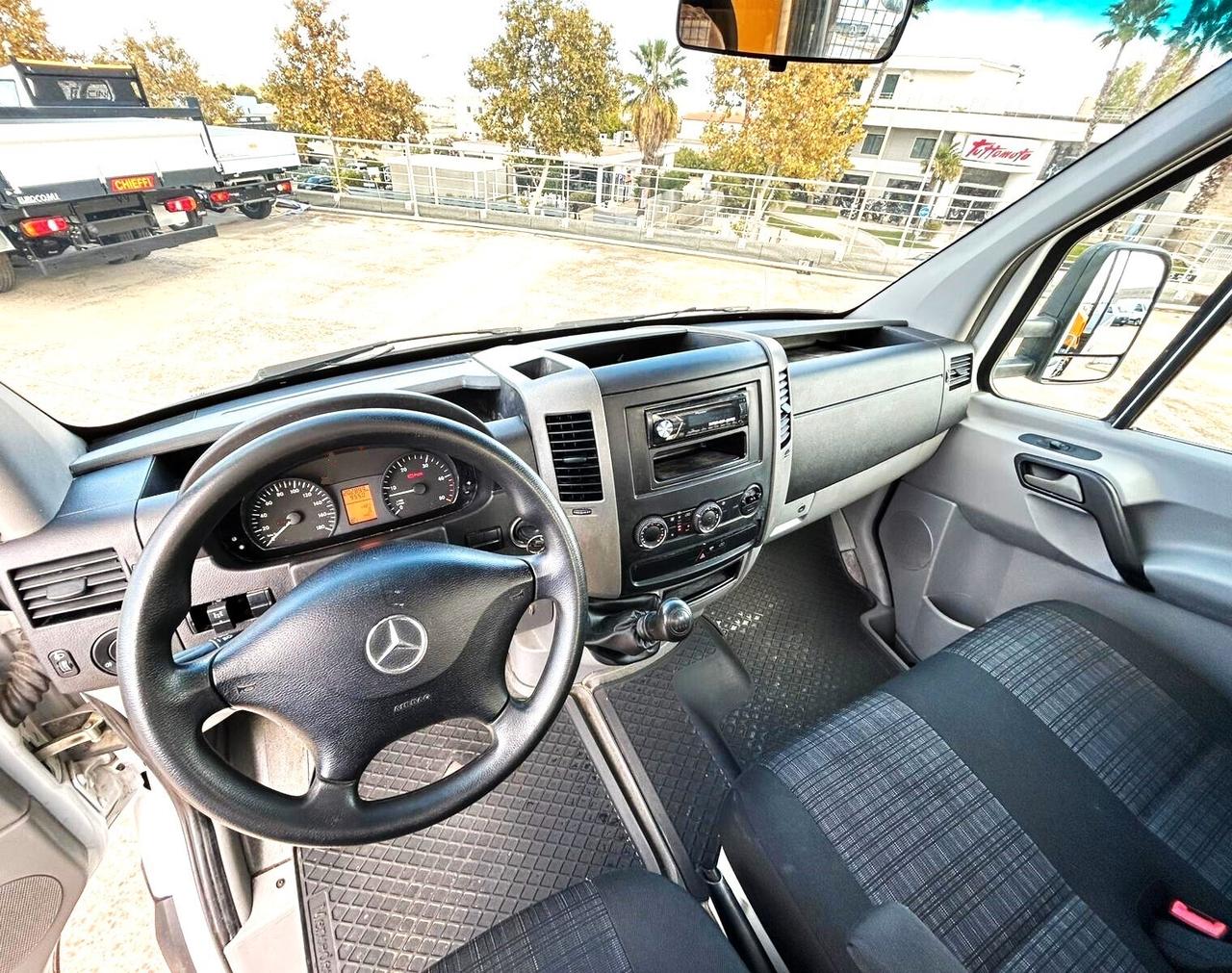 Mercedes Benz 419 T 37/35 cassone fisso e gru