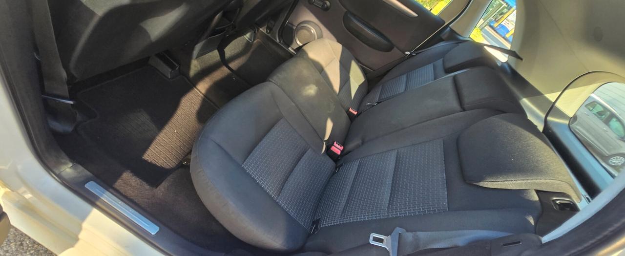 Mercedes-benz B 200 CDI Premium