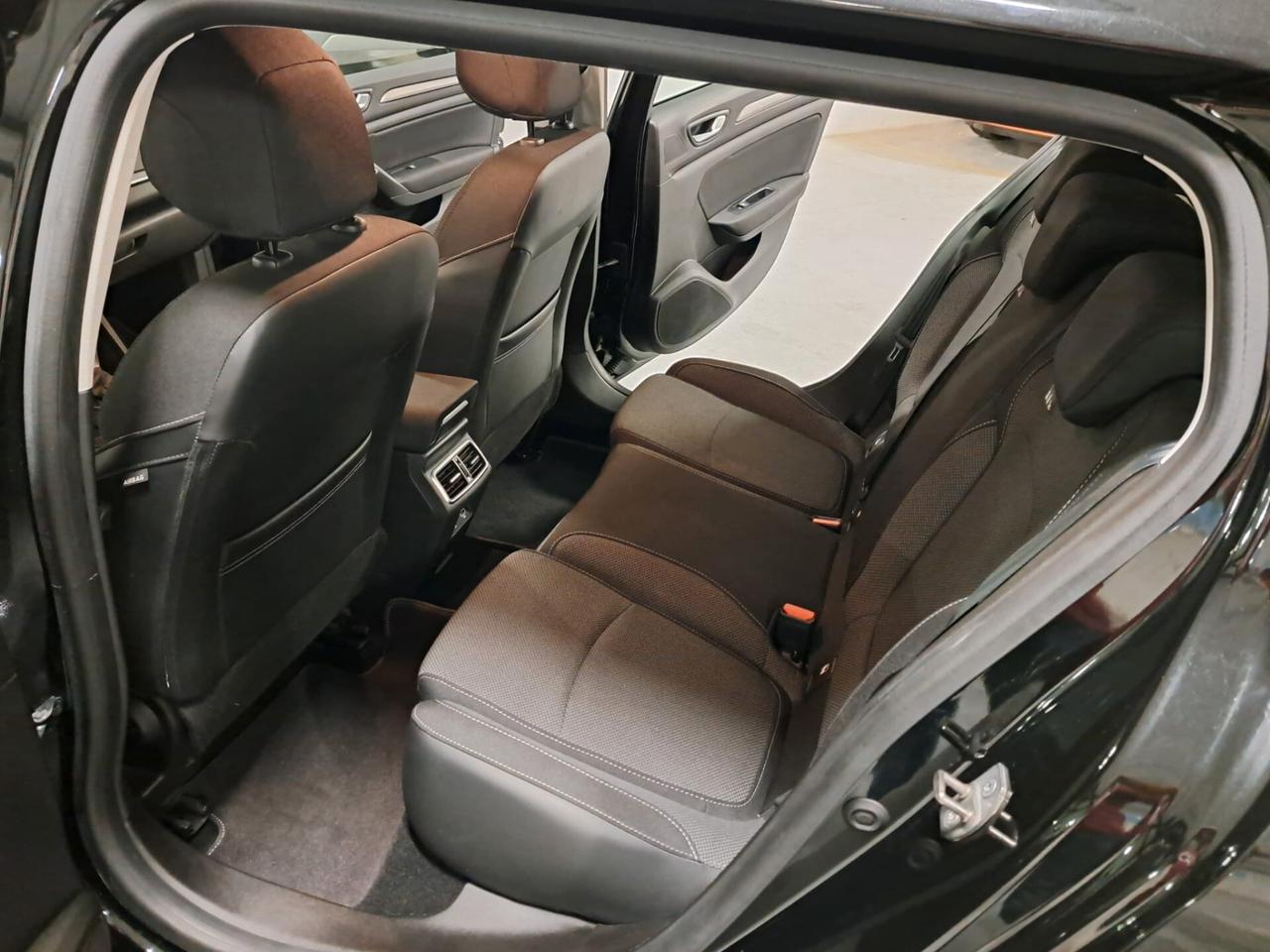 Renault Megane 1.5 Blue dCi Equilibre Sporter EDC GRANDINATA