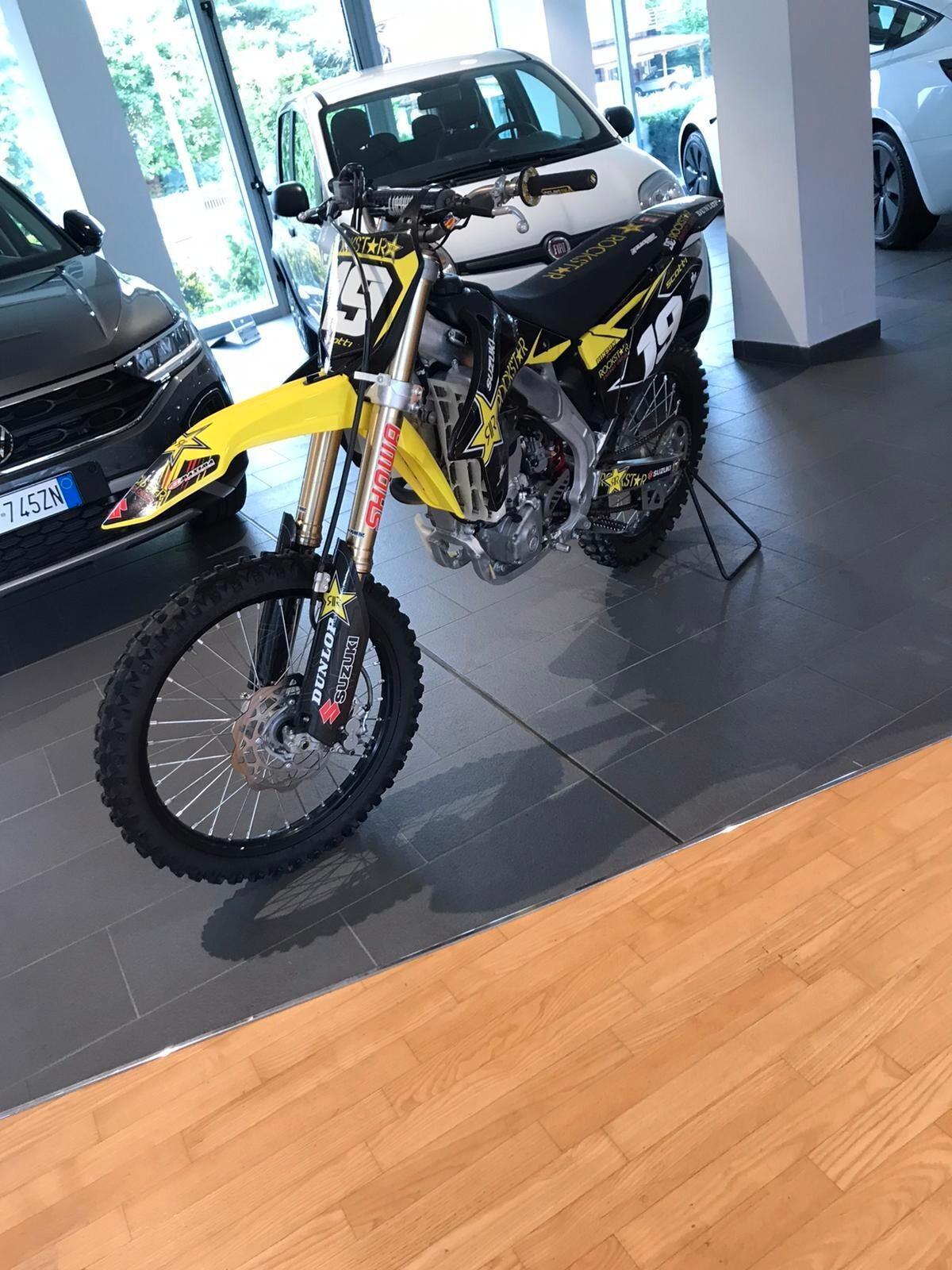 Suzuki Valenti RM-Z 250 Suzuki Rmz 250 2013