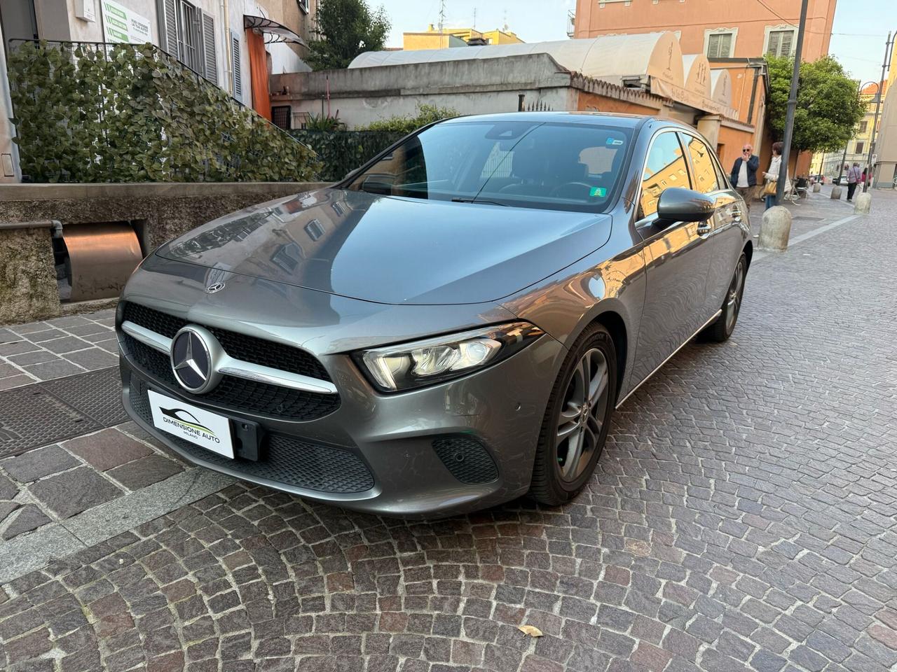 Mercedes-benz A 180 A 180 d Premium