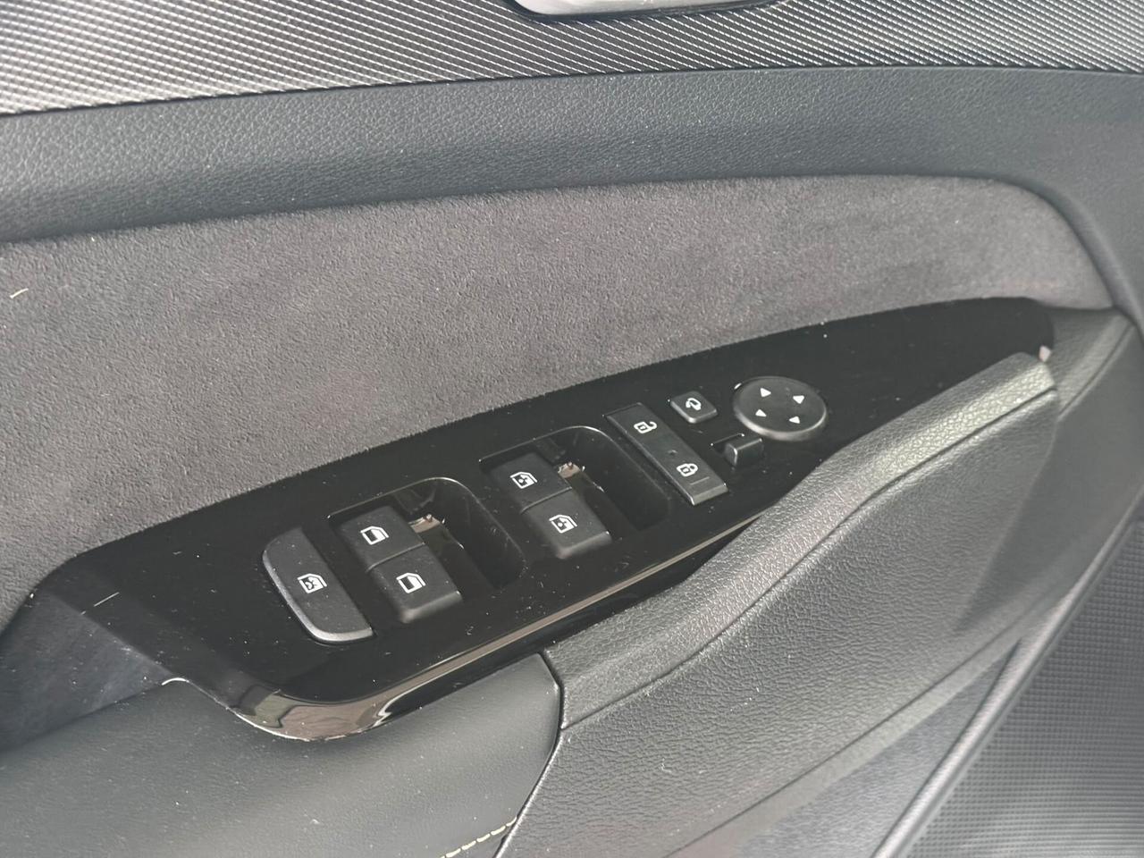 Kia Sportage 1.6 TGDi HEV AWD AT GT-line Plus
