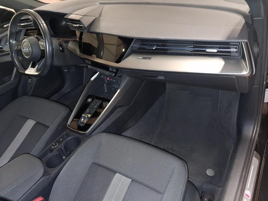AUDI A3 4ª serie - A3 SPB 35 TDI S tronic S line edition
