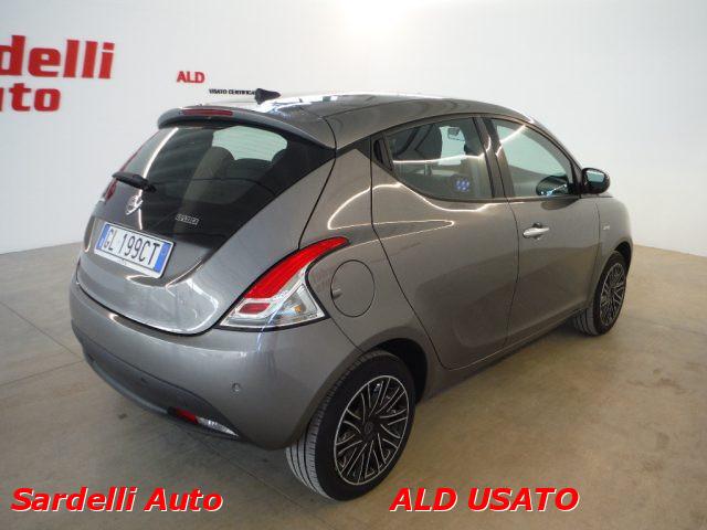 LANCIA Ypsilon 1.0 FireFly 5 porte S&S Hybrid Ecochic Gold