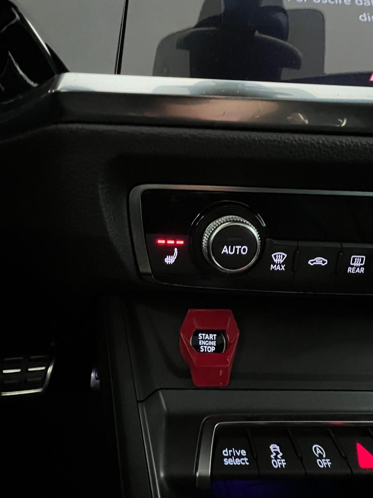 Audi Q3 SPB 40 TDI quattro S tronic Identity Black