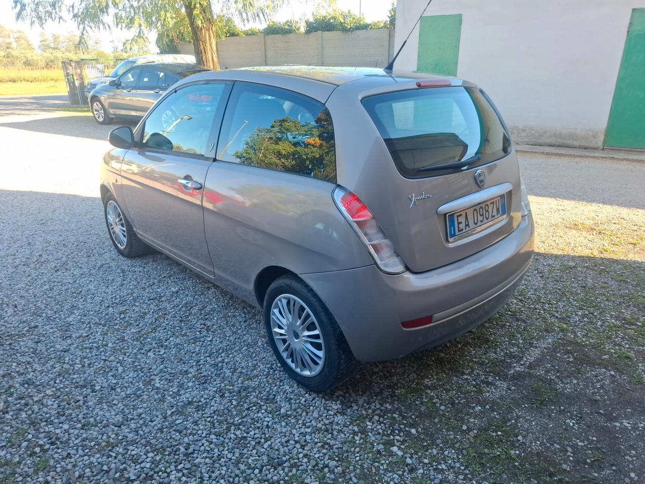 Lancia Ypsilon 1.2 69 CV Elle