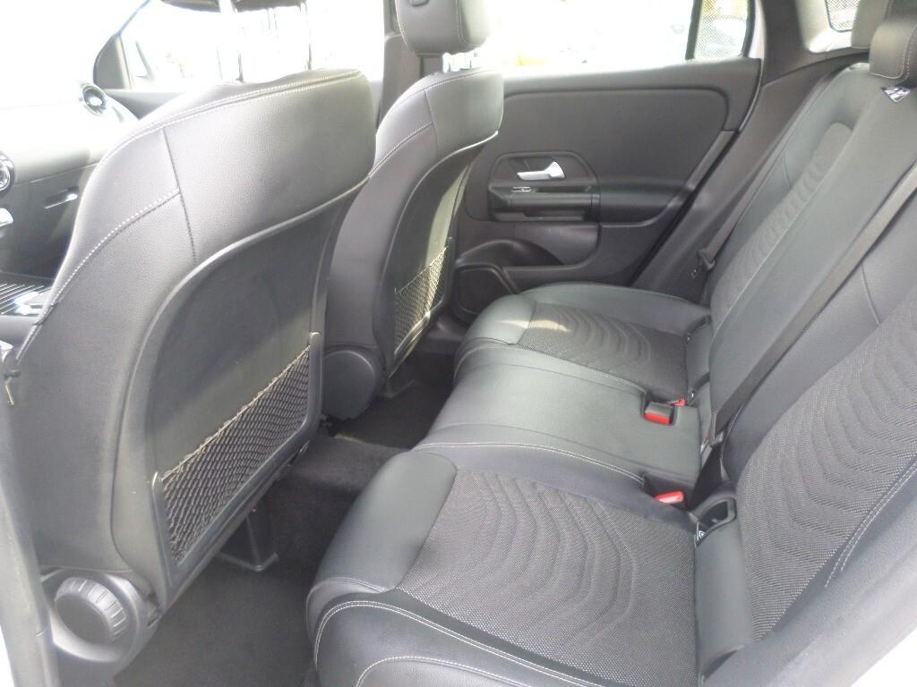 Mercedes-benz GLA 180 d Automatic Business