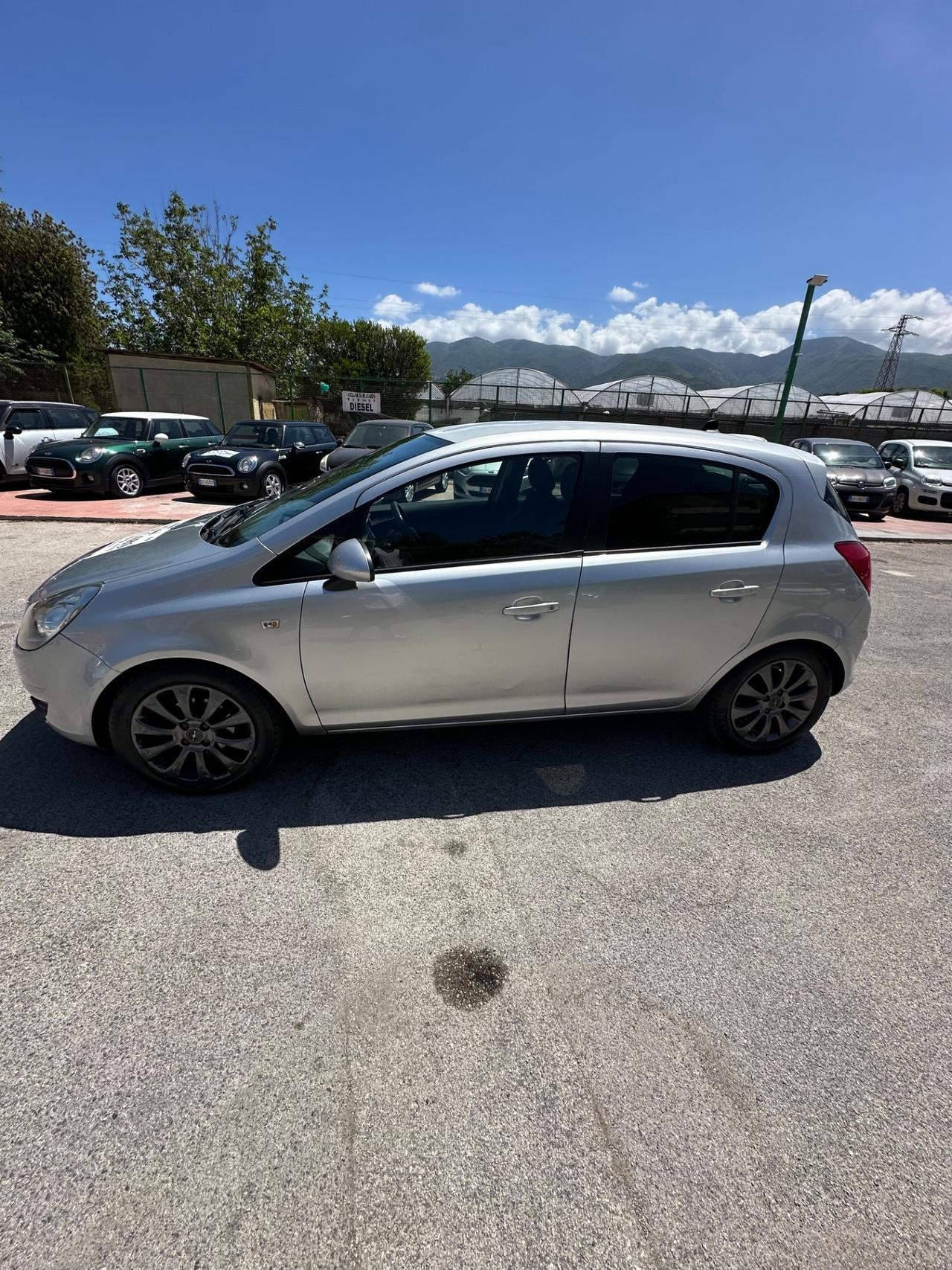 Opel Corsa 1.2 80CV 5 porte GPL-TECH Edition
