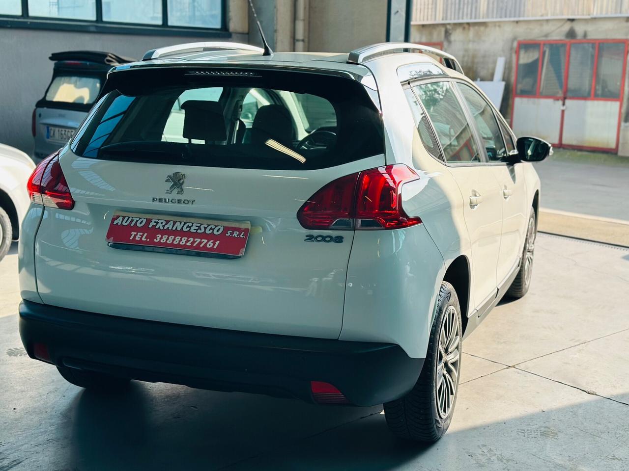 Peugeot 2008 PureTech 82 Allure