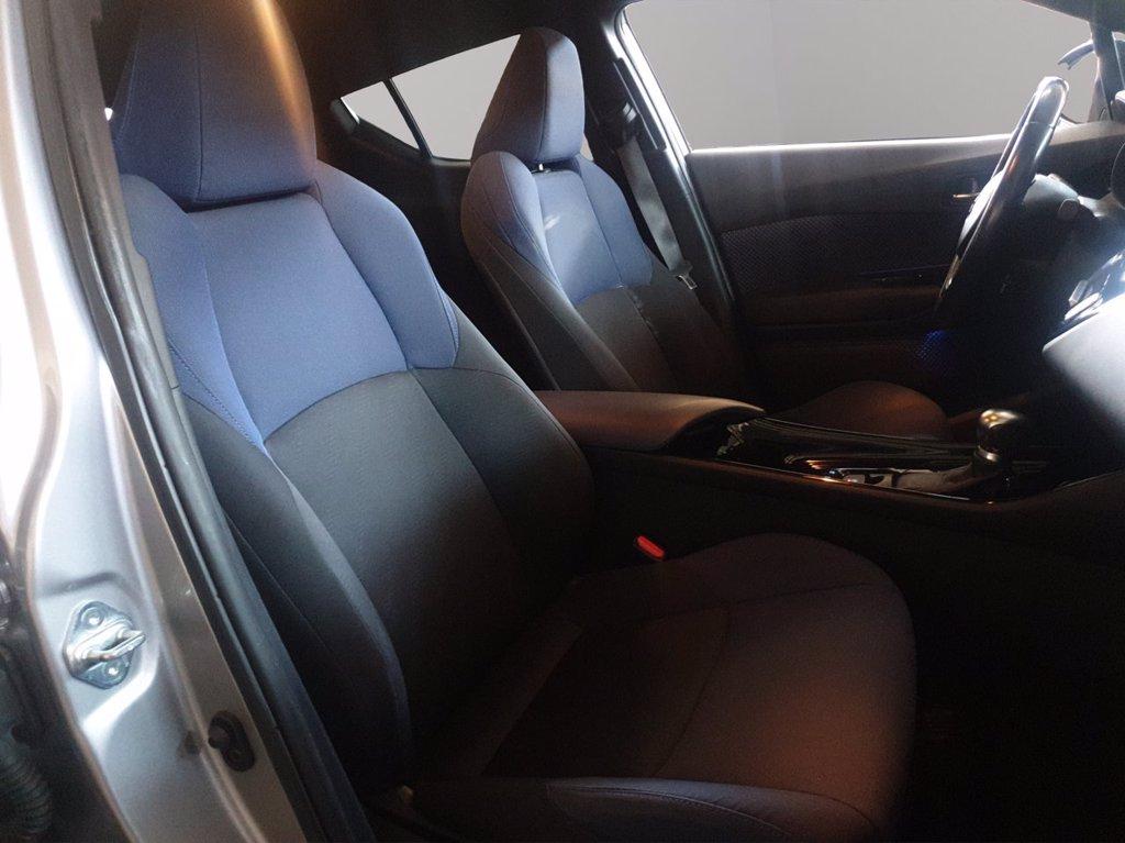 TOYOTA C-hr 1.8h style 2wd e-cvt del 2017
