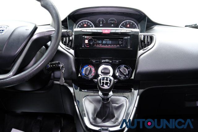 LANCIA Ypsilon 1.2 69 CV 5 PORTE SILVER NEOPATENTATI