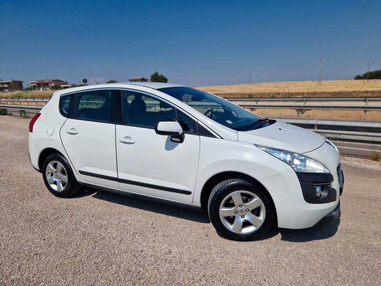 Peugeot 3008 1.6 HDi 110CV Business