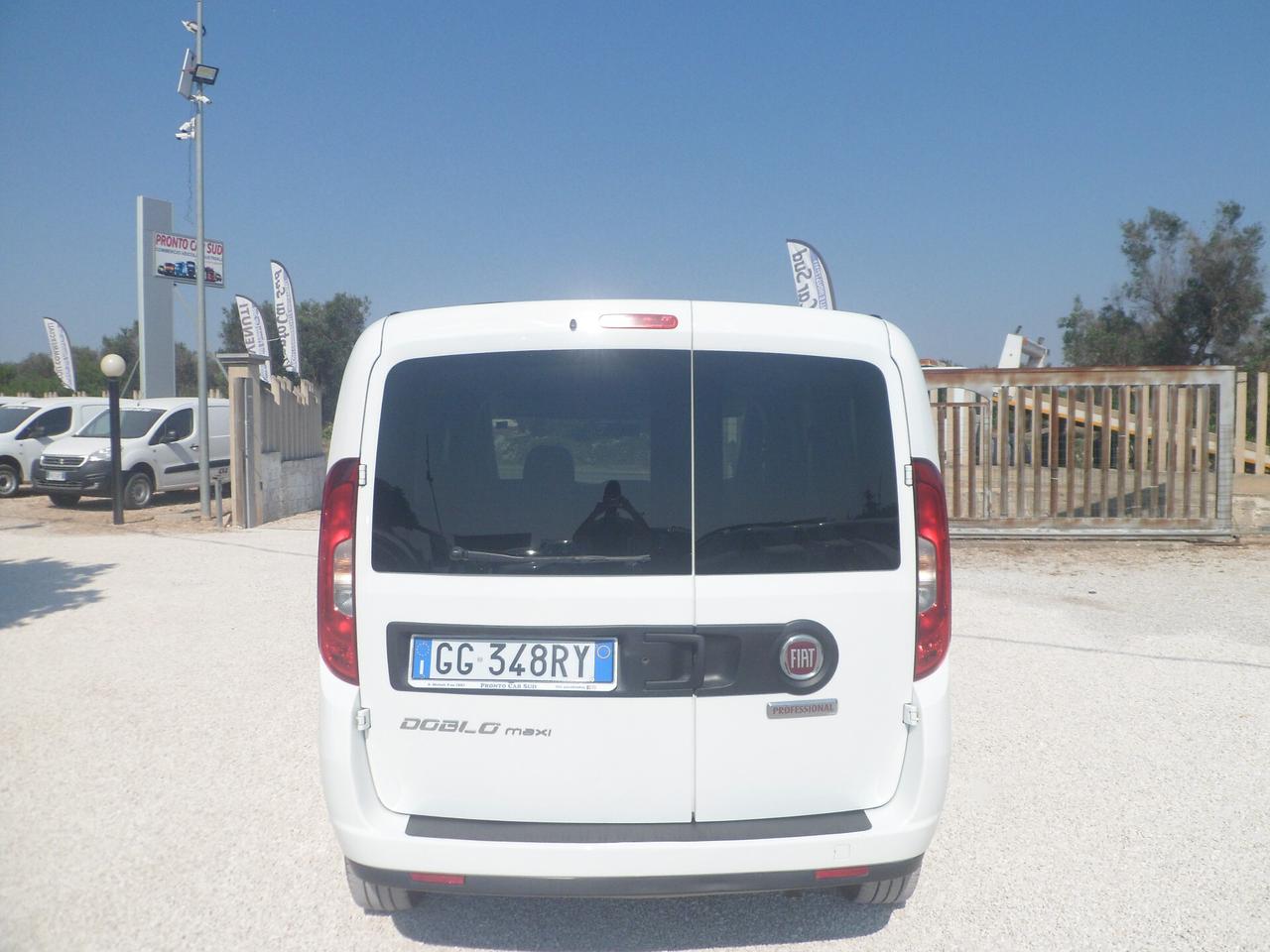Fiat Doblo 5 posti maxi autocarro