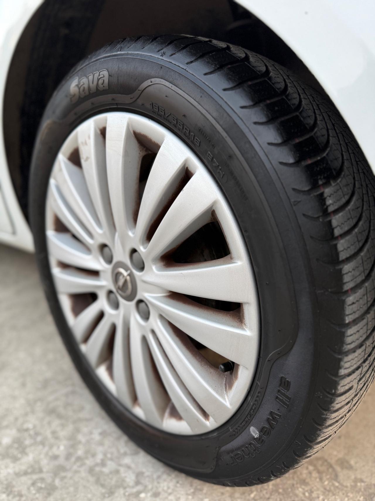 Opel Corsa 1.3 CDTI NEOPATENTATI 2014 UNICO PROP