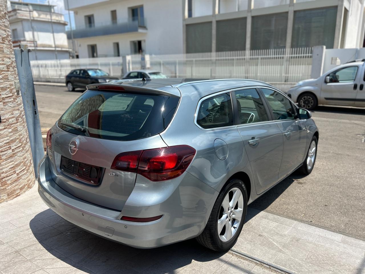 Opel Astra 1.7 CDTI 110CV 5 porte Elective-2011/CLIMA/TETTO/SENSORI
