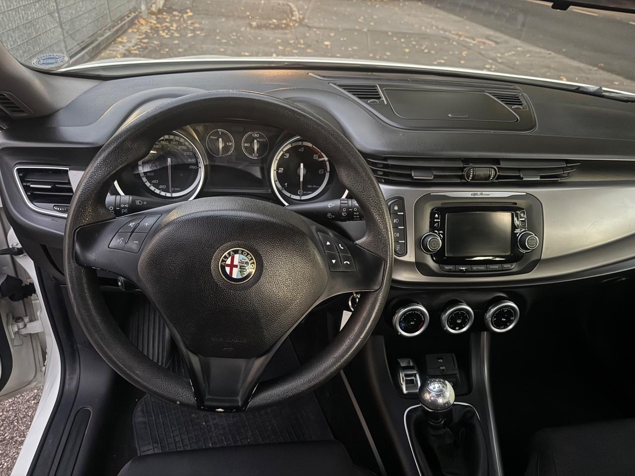Alfa Romeo Giulietta 1.6 JTDm-2 neopaten garanzia 12 m