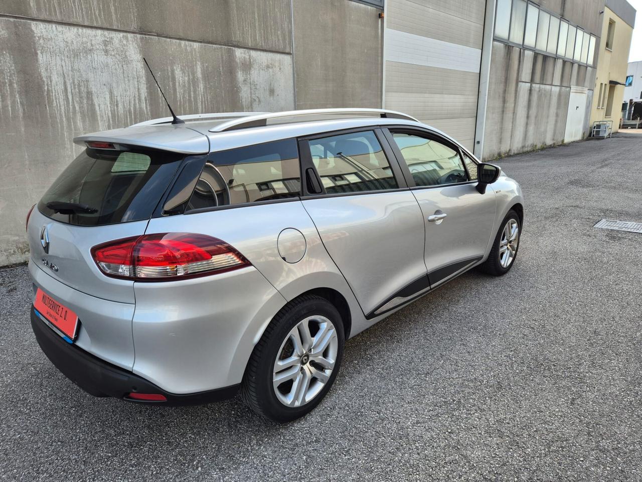 Renault Clio Sporter dCi 8V 90 CV Moschino Intens