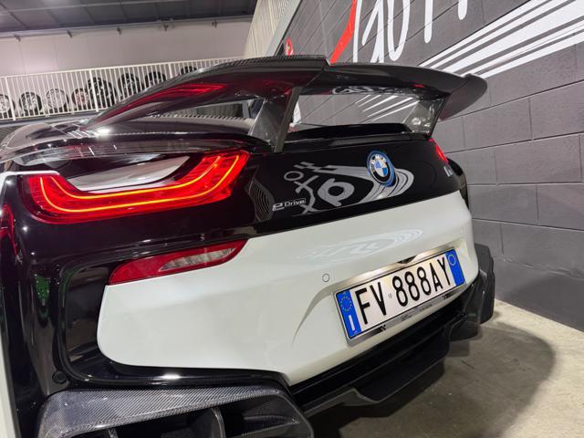BMW i8 374HP KIT CARBONIO FULL OPTIONAL