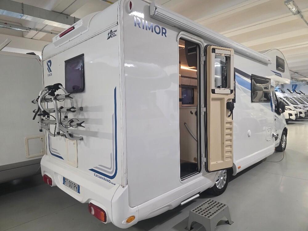 CAMPER RIMOR KATAMARANO SOUND
