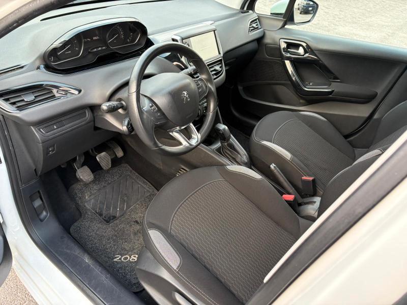 PEUGEOT 208 1.6 DIESEL 75 CV ADATTA NEOPATENTATI