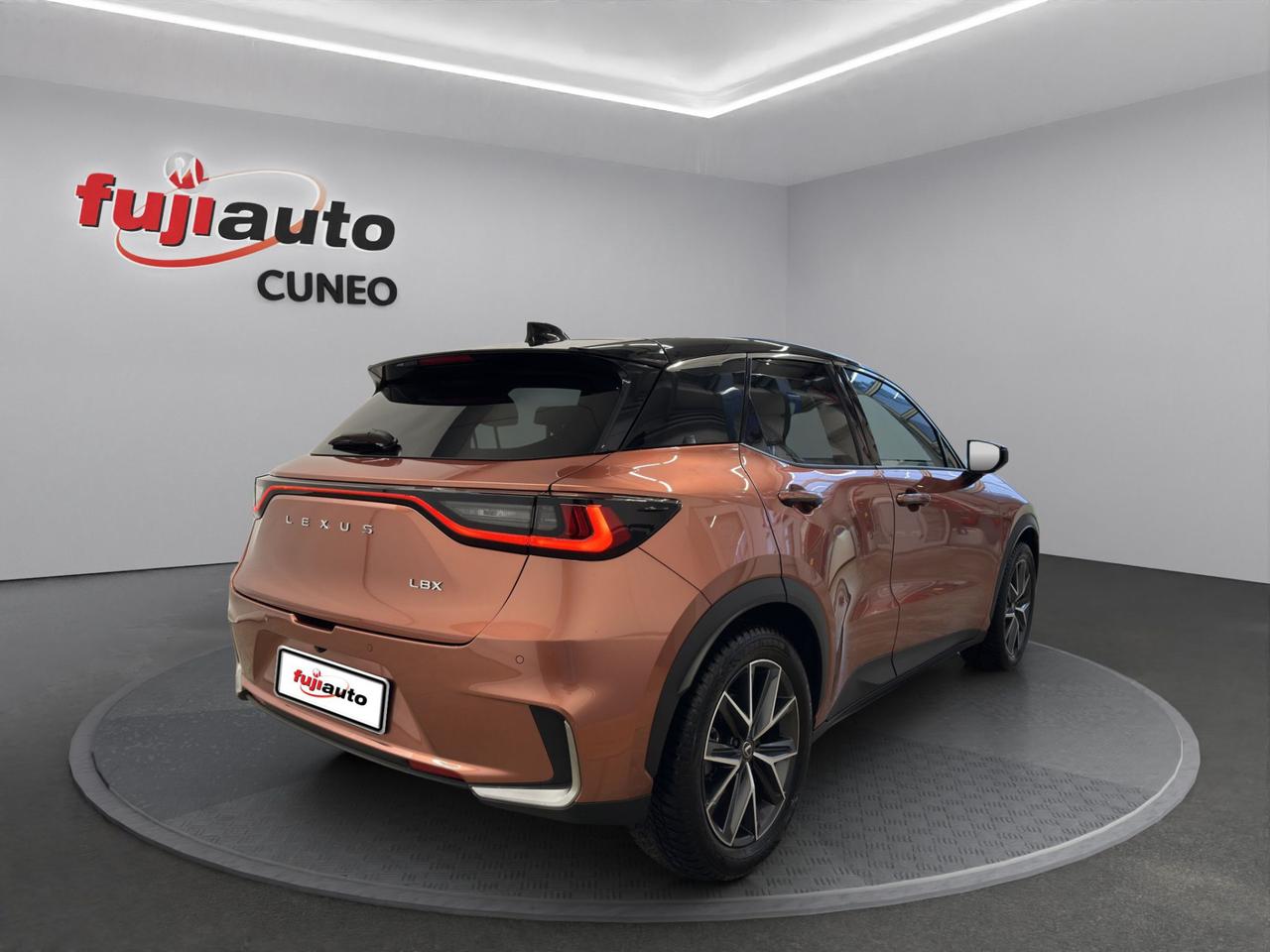 Lexus LBX 1.5 hybrid Cool 4wd