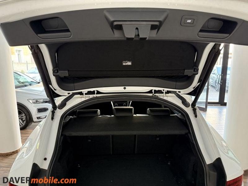 Jaguar E-Pace 2.0D I4 163 CV AWD Auto R-Dynamic SE