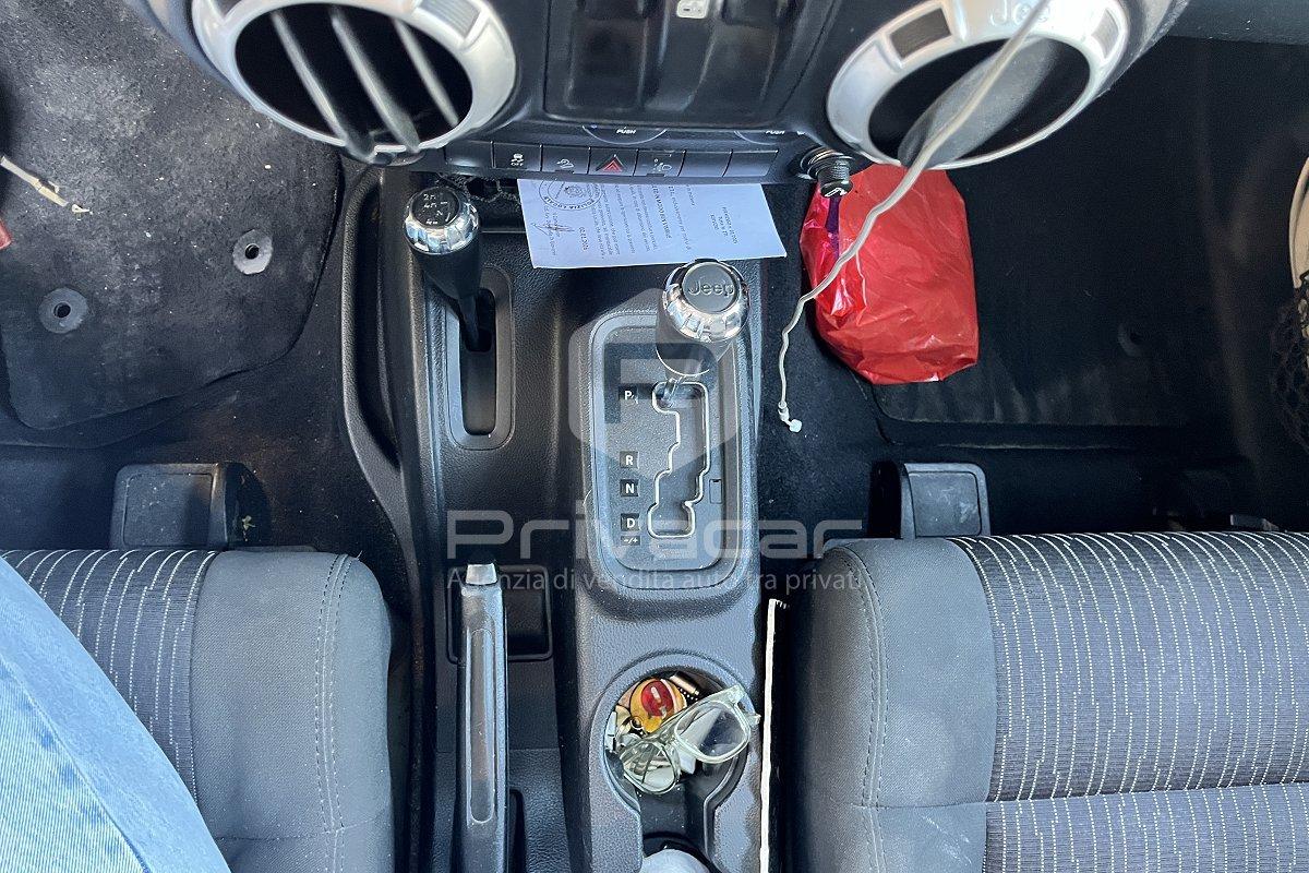 JEEP Wrangler 2.8 CRD DPF Cabrio