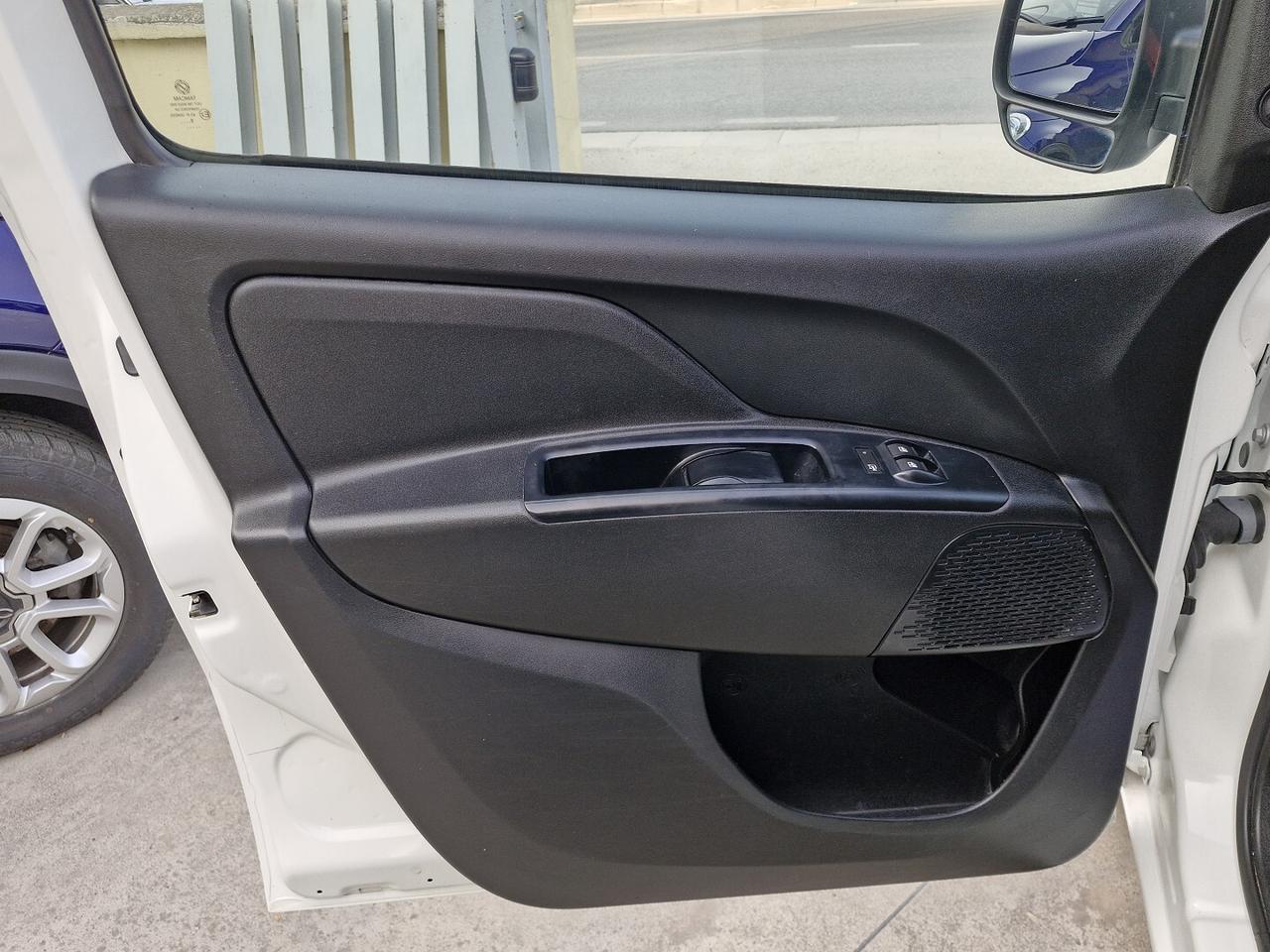 FIAT DOBLO 1.3 MULTIJET 90CV 3 POSTI ANNO 2016