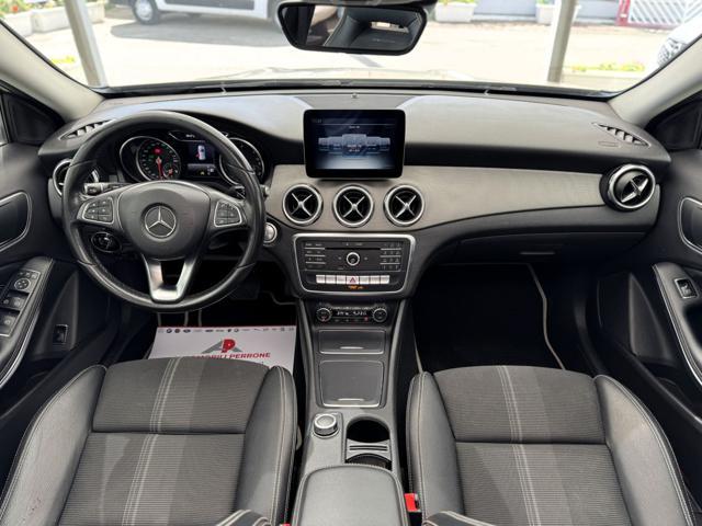 MERCEDES-BENZ GLA 180 d Automatic Sport (Tetto/Navi/Retro/Led)