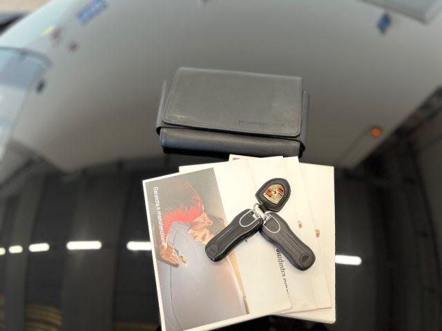 PORSCHE 911 Carrera 4 //TOTAL BLACK//